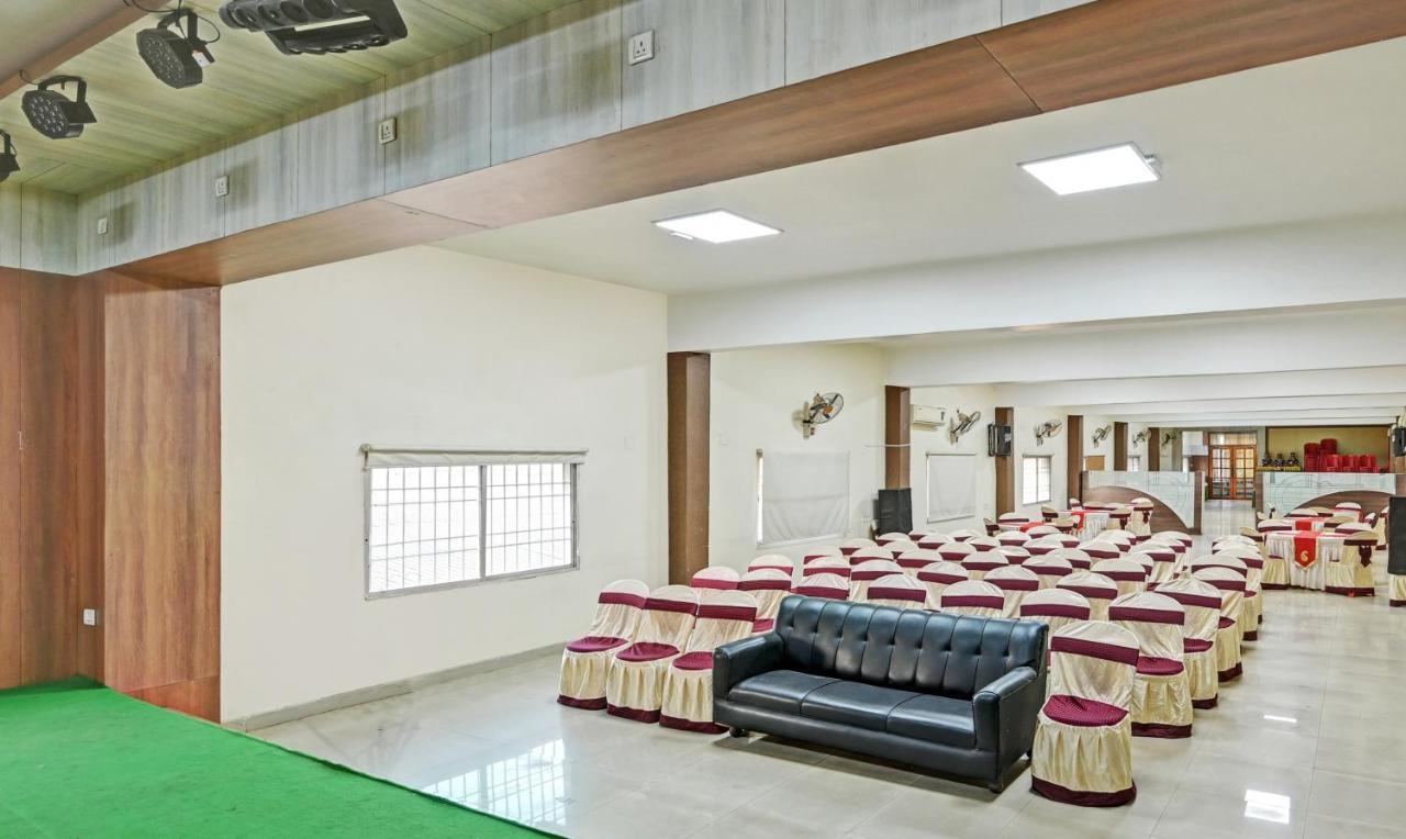 Treebo Trend Paradise Convention Rasulgarh Бхубанешвара Экстерьер фото